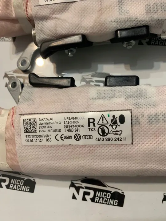 Audi Q7 framsäteskuddesset OEM 4MO880241E 4MO880242H image 3