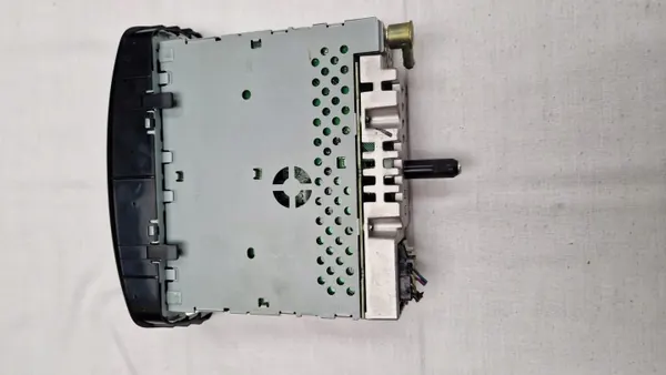 Radio OEM 86120-0H010 pour Peugeot 107 2005-2014 image 3