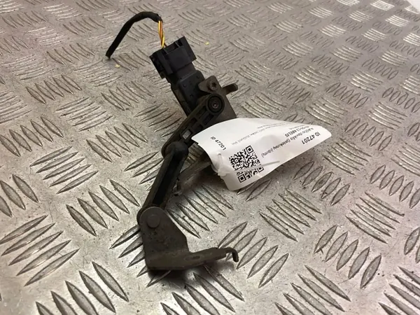Volvo XC90 2017 Strålkastarnivåsensor OEM 31681288 image 2