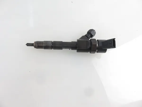 Inyector 0 445 110 021 Bosch image 6