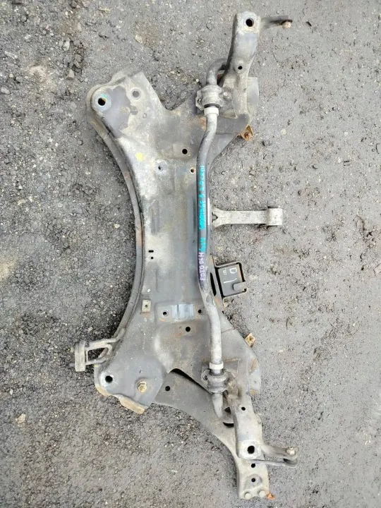 Kia OEM 62401-2Y100 Etupalkki Sportage III:lle image 2