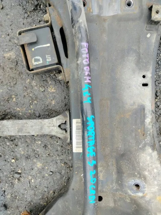 Kia OEM 62401-2Y100 Etupalkki Sportage III:lle image 3
