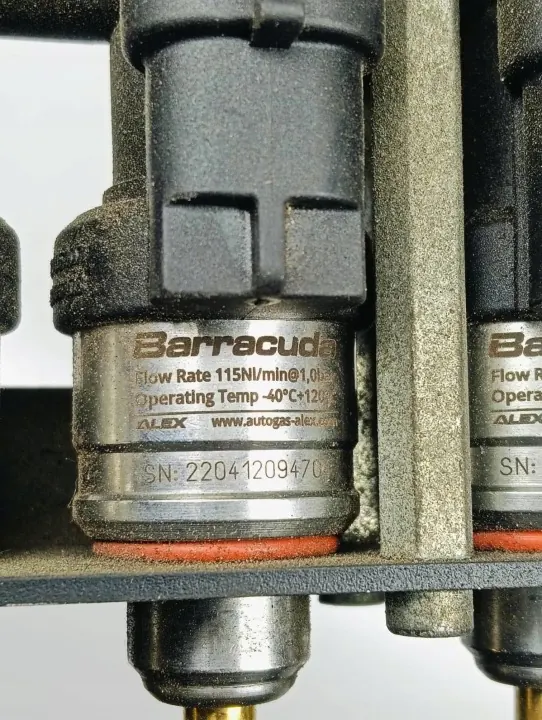 BARRACUDA LPG/CNG insprutningsräls - Begagnad image 4