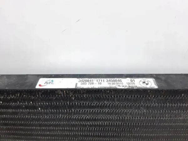 Condensador AC BMW X3 E83 OEM 3450046 - Usado image 3