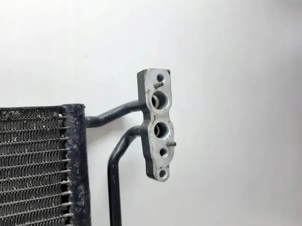 Condensador AC BMW X3 E83 OEM 3450046 - Usado image 4
