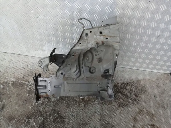 Toyota Yaris III vasen etupontti OEM YARIS3PODLLP image 3