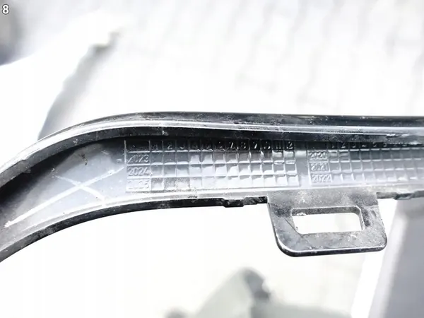 MERCEDES GLE V167 W167 AMG Etupuskuri Reunus Oikea image 9