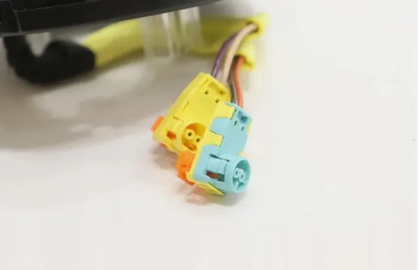 Stuurveer OEM 10507247 met airbagconnector image 3