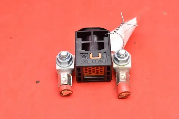 Battery Fuse N000000004516 Mercedes GL X164 3.0 CDI image 3