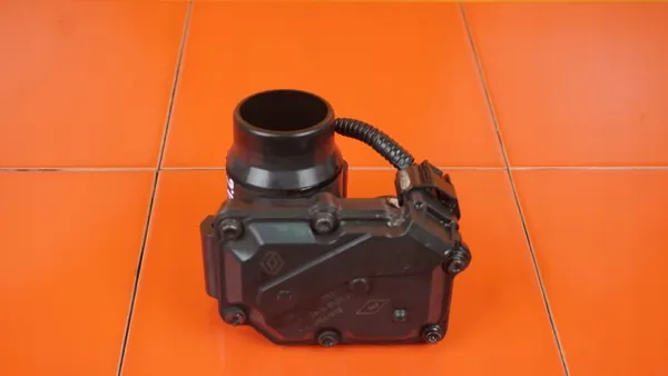 Drosselklappe Renault Megane III Scenic H8201061908 image 2