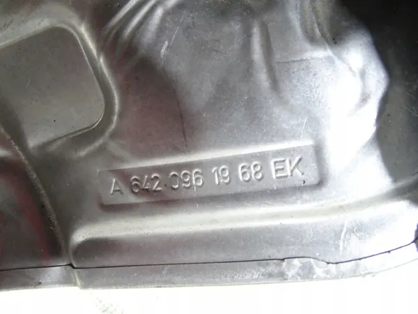 Mercedes Turbo-Hitzeschild OEM A6420961968 - Gebraucht image 3