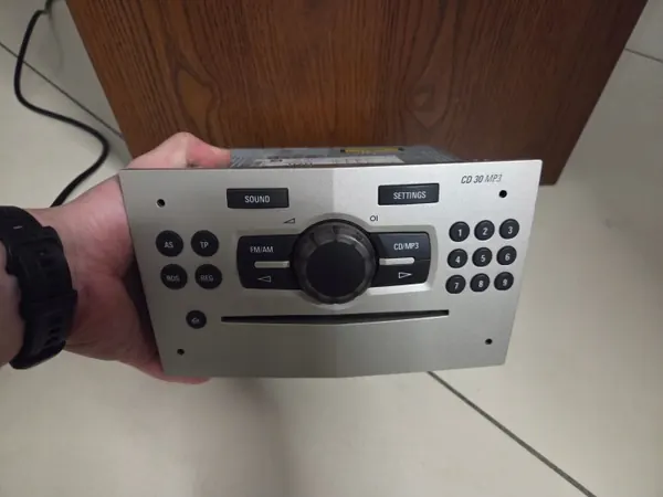 Radio OEM 13257028 pour Opel Corsa D CD30 MP3 image 2