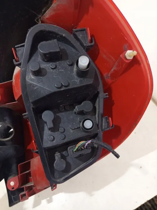 Linker achterlicht OEM LAMPA TYŁ TYLNA voor Renault Clio III image 6
