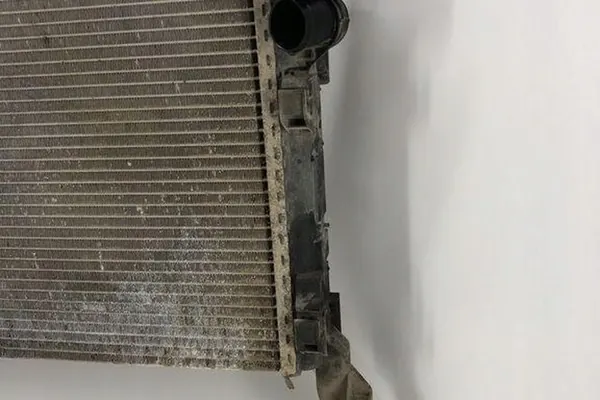 Radiador de agua RENAULT LAGUNA III GRANDTOUR 2.0L diesel image 7