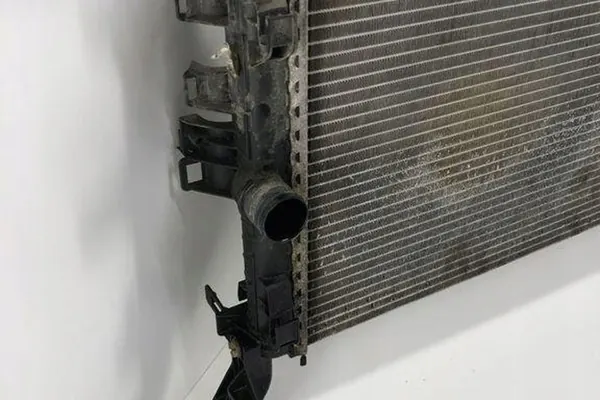 Radiador de agua RENAULT LAGUNA III GRANDTOUR 2.0L diesel image 8