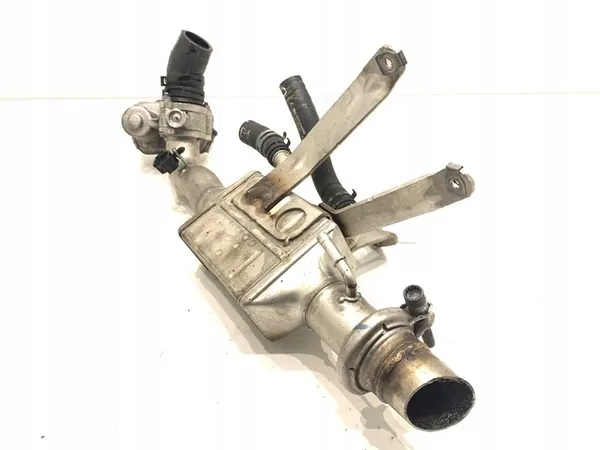 EGR-jäähdytin venttiilillä Audi A8 D5 3.0 286HV 059131477H image 3