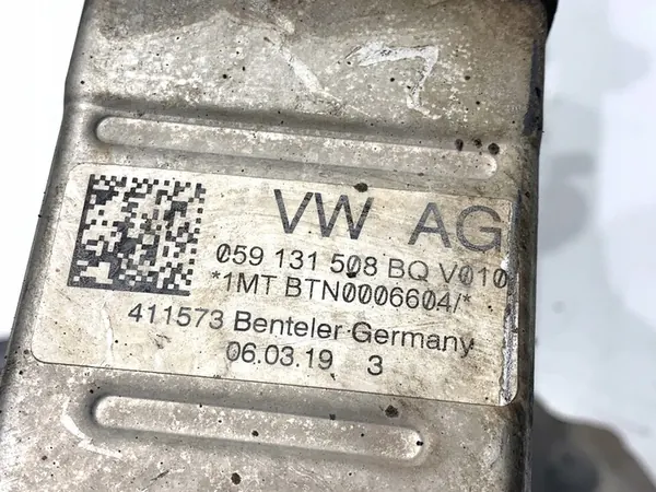 EGR-jäähdytin venttiilillä Audi A8 D5 3.0 286HV 059131477H image 4