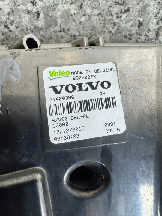 OEM 31420396 Höger Fram Halogen LED DRL Volvo V60/S60 image 7
