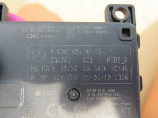 Radar Distronic Mercedes A0009059515 - OEM usado image 5