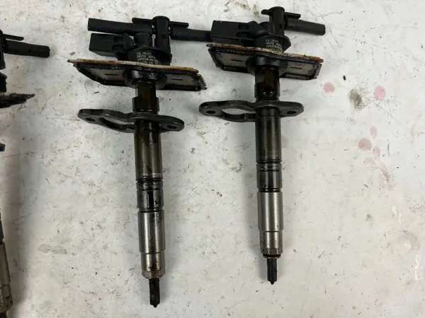Audi A4/S4 B8 inspuitset OEM 03L130089A image 4
