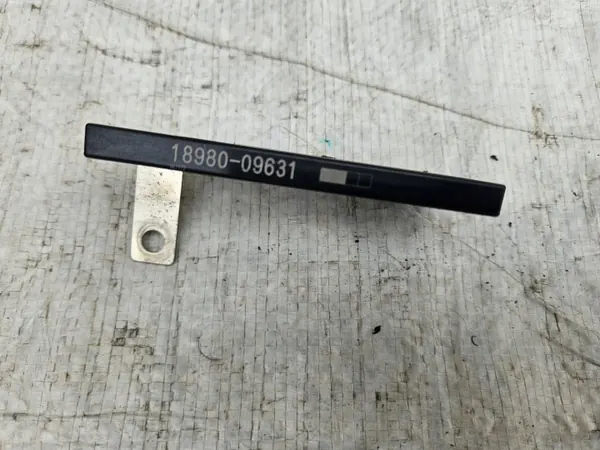 Fusível OEM 18980-09631 para Kia Hyundai - Usado image 2