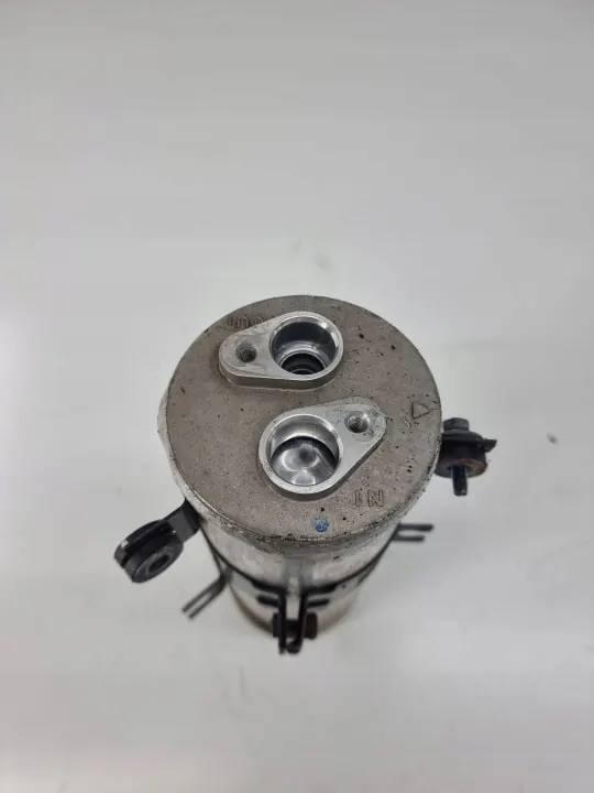 Secador AC Nissan OEM 4479000174 - Usado image 3