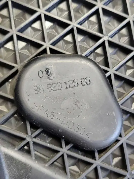 Cubierta correa distribución OEM 9682312680 Citroën C-Crosser image 4