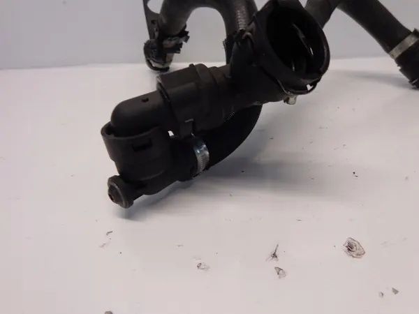 ALFA ROMEO 159 2.0 JTDM Mangueira de Água + Válvula image 2