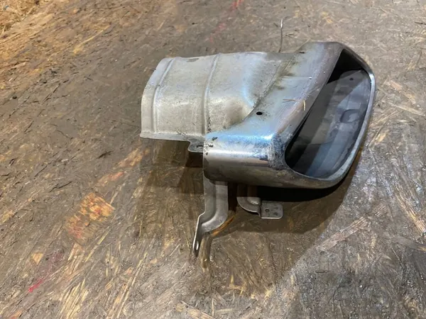 Volvo V60 S60 Embout d'Échappement Droit Arrière OEM 31455531 image 3
