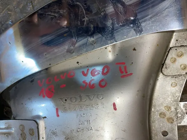 Volvo V60 S60 Embout d'Échappement Droit Arrière OEM 31455531 image 9