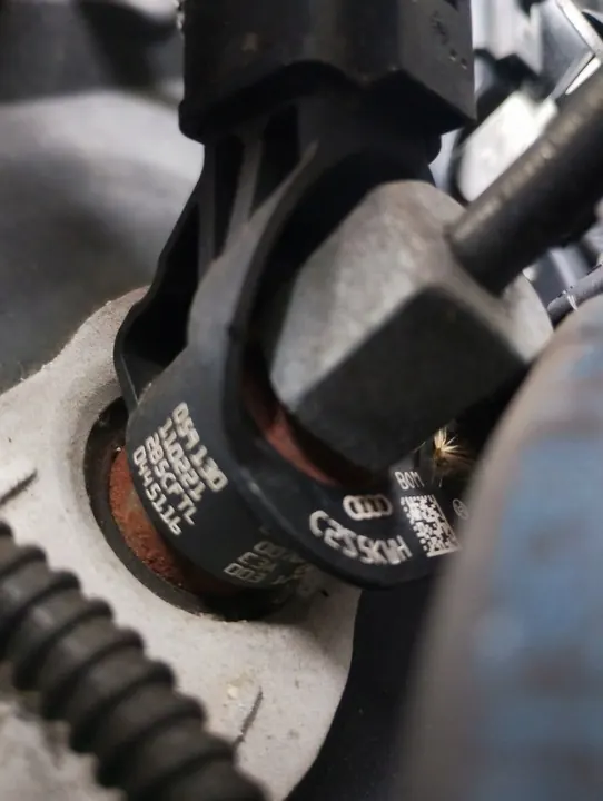 Iniettore VW Phaeton II Lift 2011 3.0 TDI CEX 059130277AN image 2