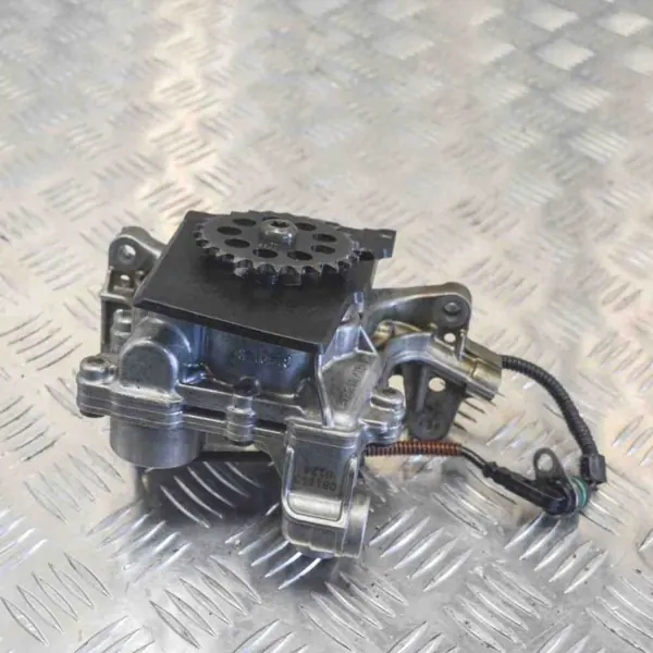 Bomba de aceite Volvo usado OEM 31321049 para XC60 image 4