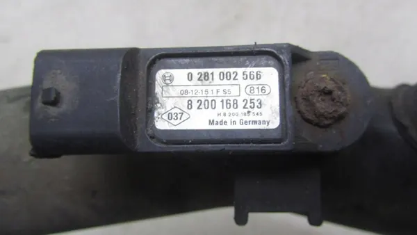 Renault Trafic II 2.5 Tubo Intercooler 8200829441A image 2