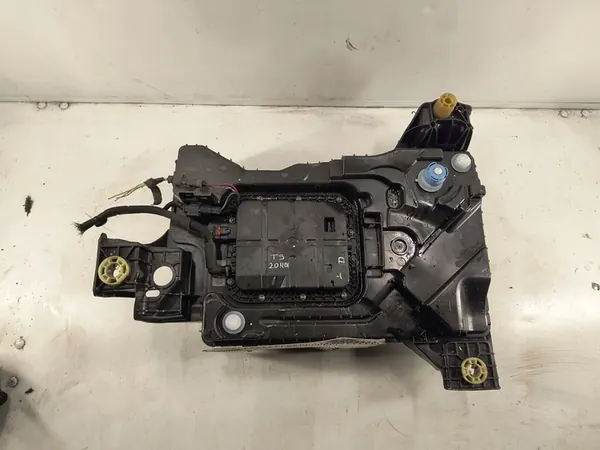 Réservoir Adblue complet Peugeot 308 T9 2.0 Blue HDI image 1