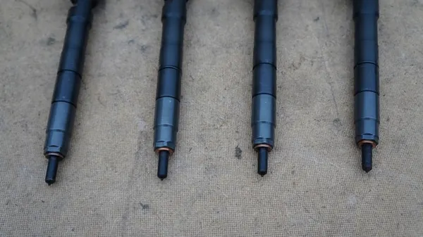 Injetor de combustível VW GOLF Audi Q2 SKODA 1.6 TDI 04L130277AN image 4