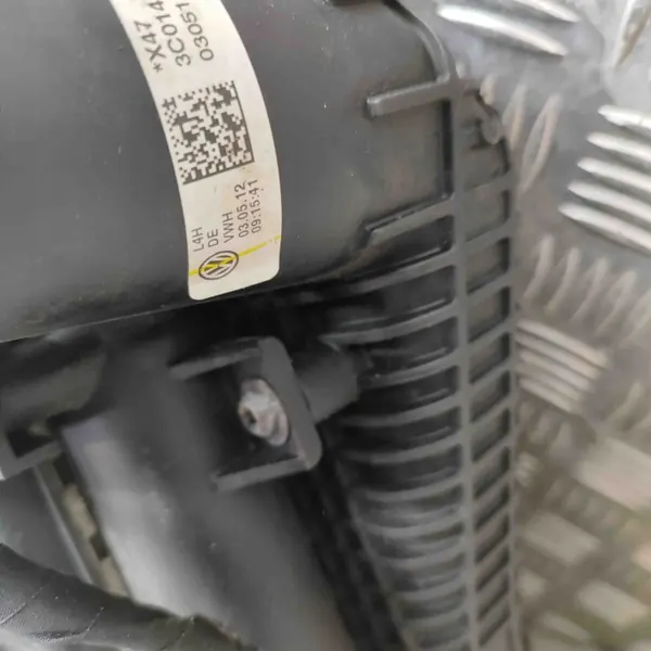 VW kylningsdel OEM 3C0145805AN Passat B7 image 7