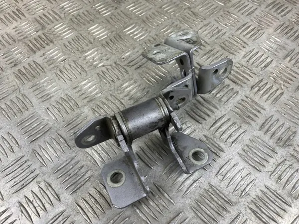 Charnières de porte arrière OEM FOB34847 pour Dodge Durango 2018 image 4