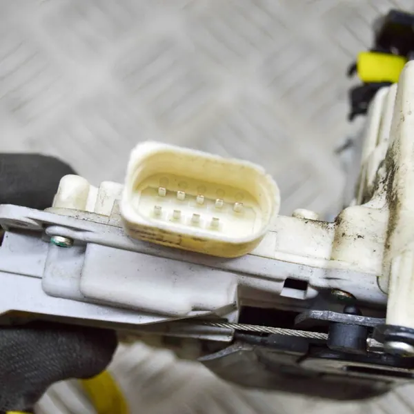 AUDI A6 C6 - LINKER HINTERE TÜRSCHLOSS 4F0839015A image 6