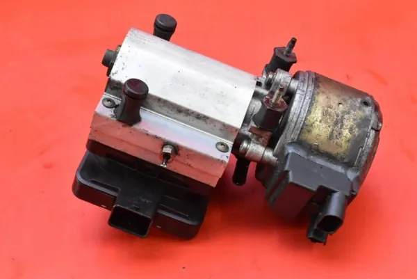 OEM 9636713880 Jousituskompressoripumppu Citroen C5:lle image 3