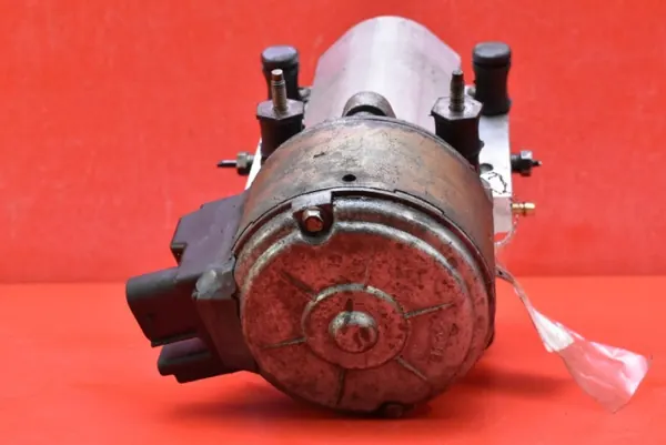 OEM 9636713880 Jousituskompressoripumppu Citroen C5:lle image 4