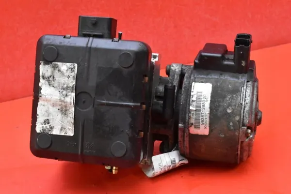 OEM 9636713880 Jousituskompressoripumppu Citroen C5:lle image 5