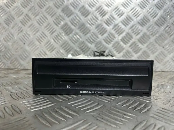 Leitor de Rádio Skoda OE 5Q0035820 - Usado image 2