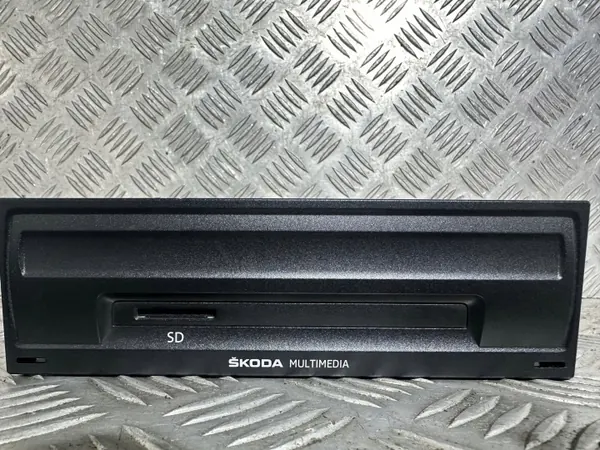 Leitor de Rádio Skoda OE 5Q0035820 - Usado image 4