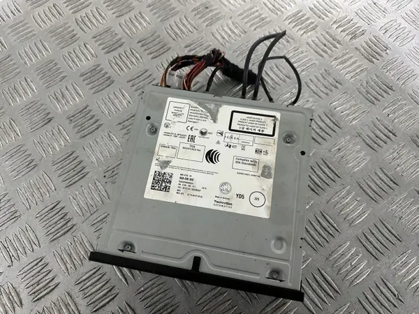 Leitor de Rádio Skoda OE 5Q0035820 - Usado image 8