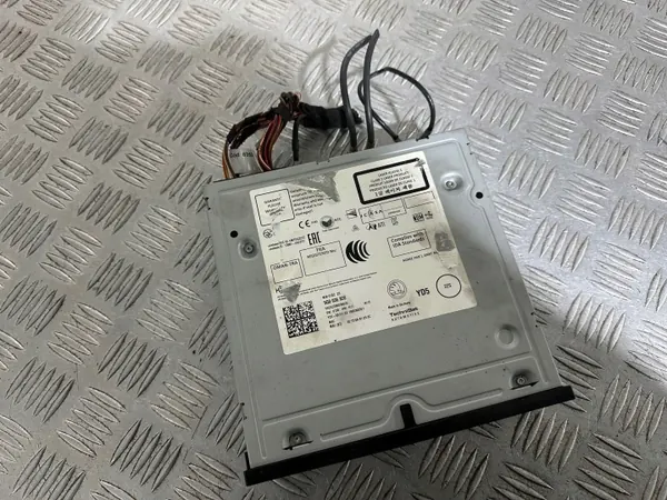 Leitor de Rádio Skoda OE 5Q0035820 - Usado image 9
