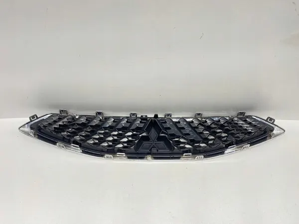 Mitsubishi Space Star II Front Bumper Grill 2016-2019 OEM image 4