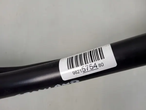 Tubo de enchimento AdBlue OEM 9821575480 para Opel Grandland X image 10
