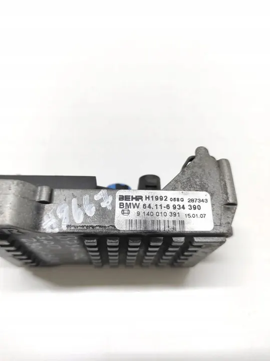 Blower Weerstand BMW 7 E65 E66 2003 64116934390 image 4
