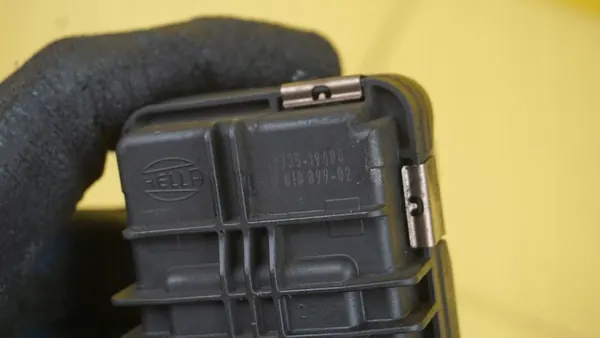 BMW E90 F10 F20 F30 2.0 D Atuador Turbo 49335-19400 image 4