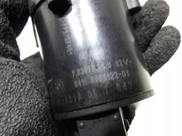 Bomba de água adicional BMW OE 6955122 - Usada image 4